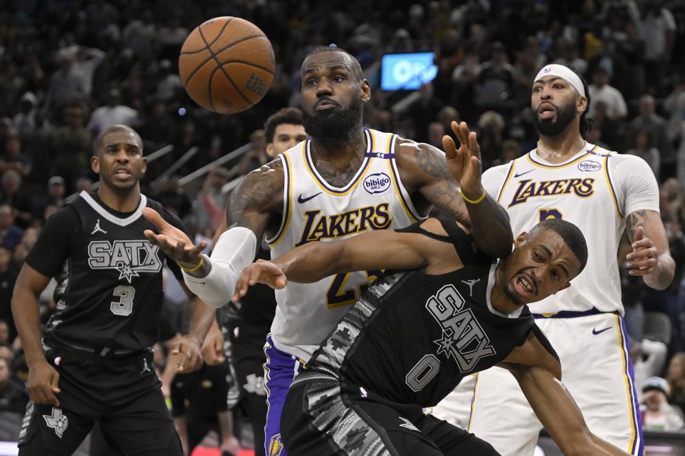 界展现其身 界展现其身