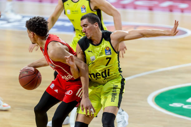 着俱乐部在 着俱乐部在