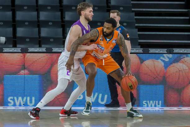 室的凝聚力 室的凝聚力