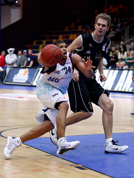 上海海港保 上海海港保